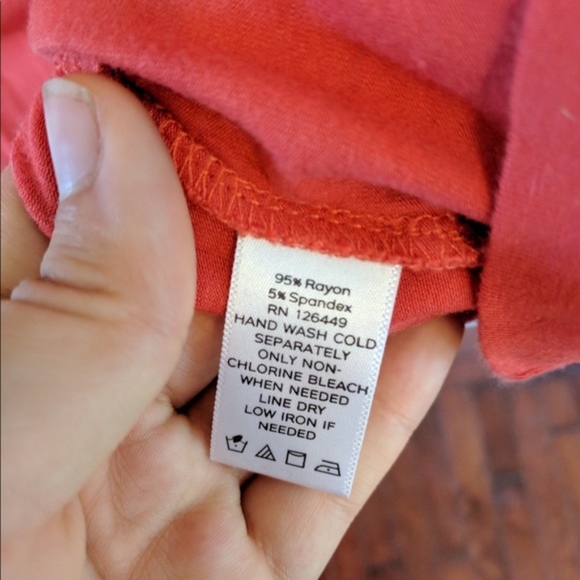 Burnt orange 3/4 sleeve top size Large - Picture 3 of 5